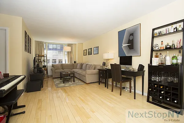 Sold by NextStopNY | media 2