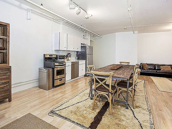 4th image of 108 Wooster St APT 5C