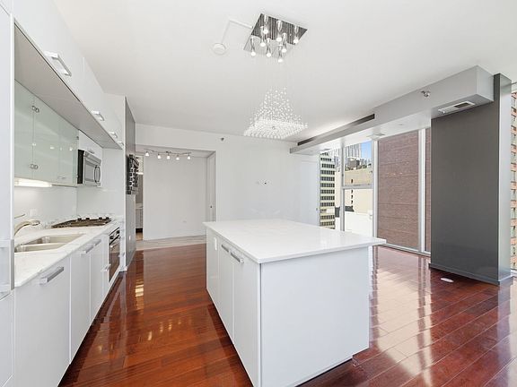 2nd image of 550 N Saint Clair St APT 1204
