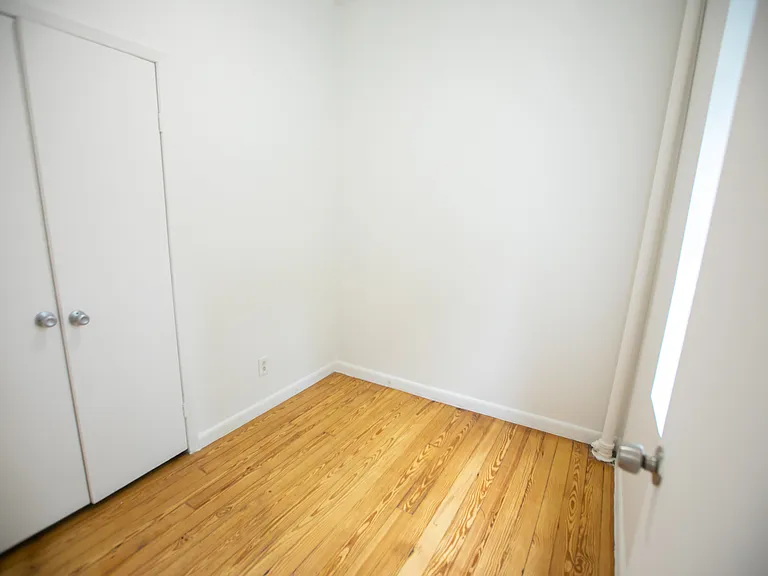 234 Thompson St #6 — Photo 7