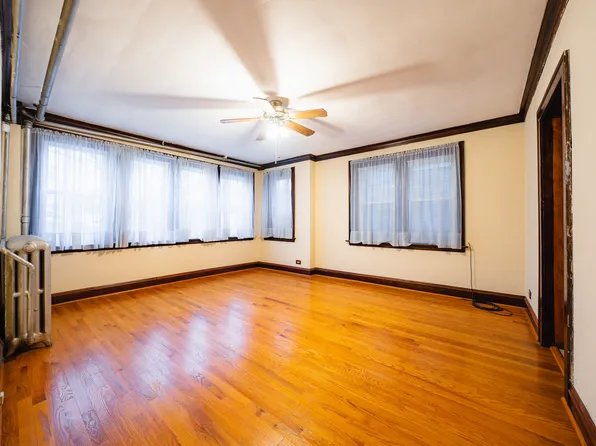 3824 N Francisco Ave, Chicago, IL 60618