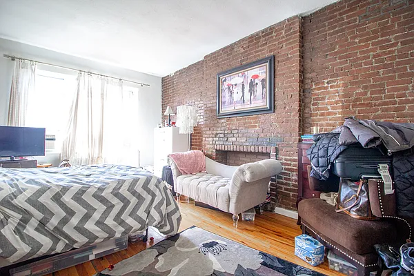 Rented by Corcoran | media 15