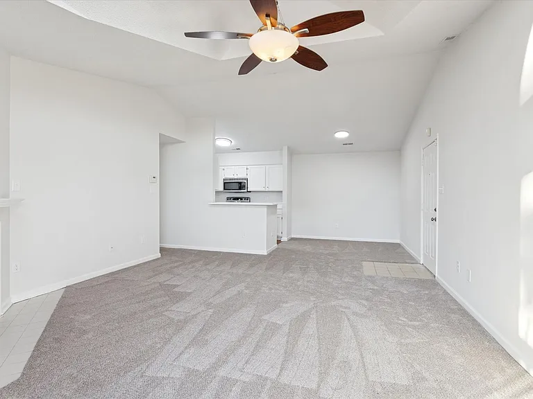 1563 N King St #105 — Photo 8