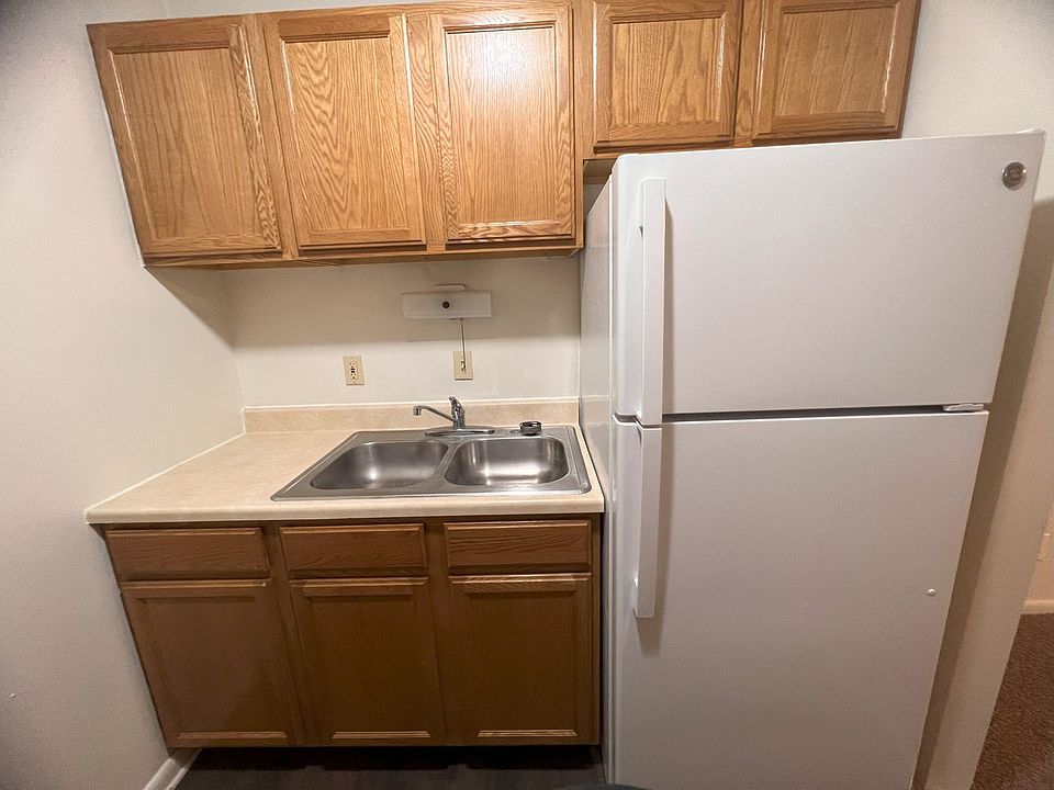 1st image of 1819 University Dr #A5