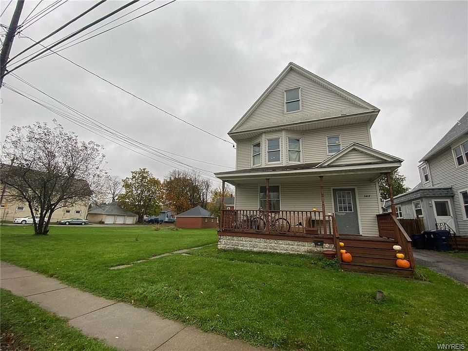 1st image of 107 Warsaw St