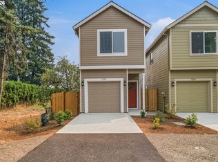 1220 SE 151 Street Ave, Portland, OR 97233