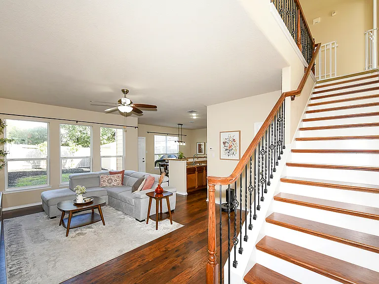 1119 Pinnacle Fls — Photo 2
