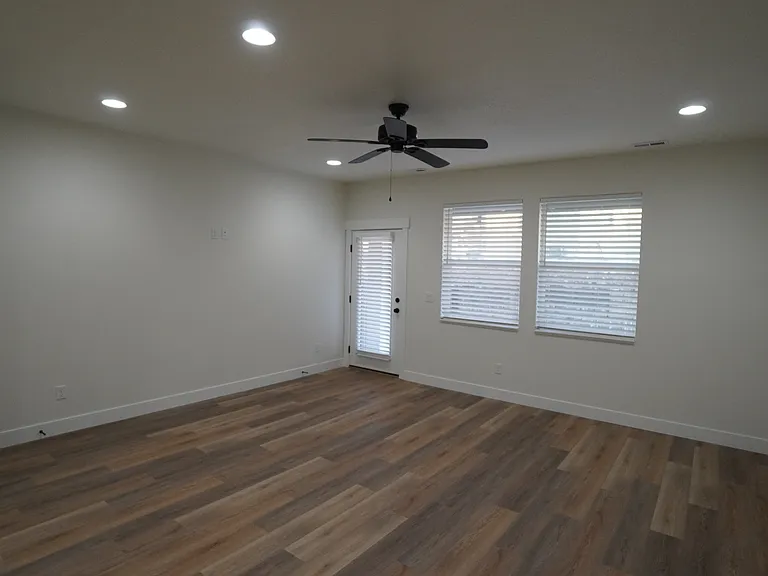 1559 S 150 W — Photo 9