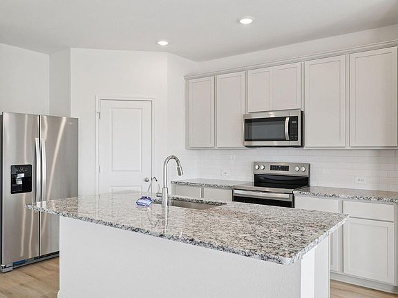 5th image of 112 Hayburner Rd