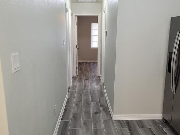 5th image of 470 Pedernales Cir APT A