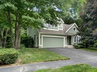 28 Exeter Farms Rd, Exeter, NH 03833