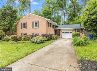 8706 Braeburn Dr, Annandale, VA 22003
