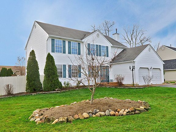 2nd image of 604 Loxley Dr