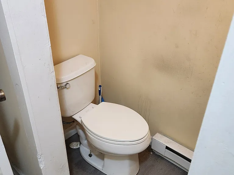 233.5 Porter Ave — Photo 9
