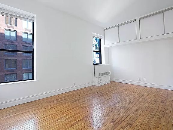 3rd image of 154 W 70th St APT 7H