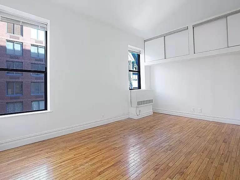 154 W 70th St #7H — Photo 3