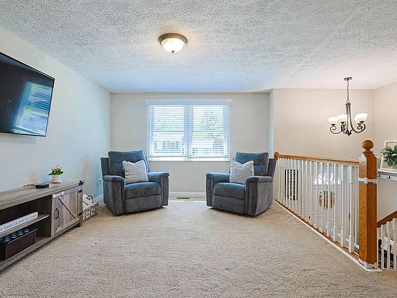 5th image of 2242 Wideview Dr
