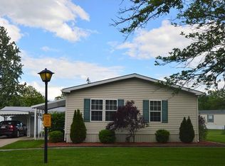 59 Brookins Dr, Olmsted Falls, OH 44138