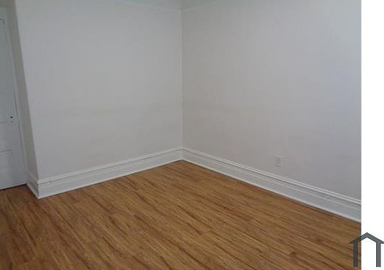 4th image of 86 Harriet St #A