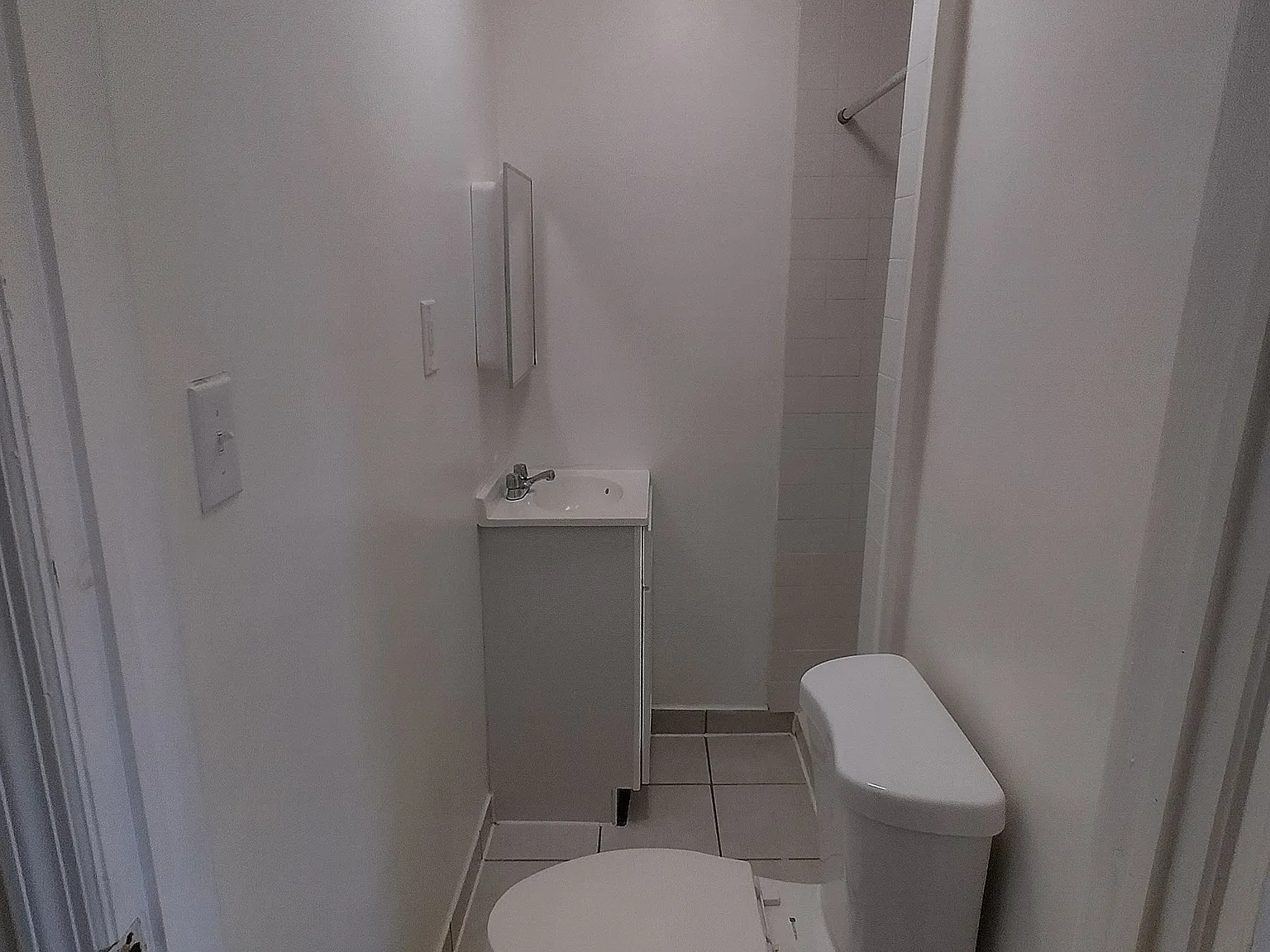 1 bed, 1000 sqft, $2,200 — Photo 2