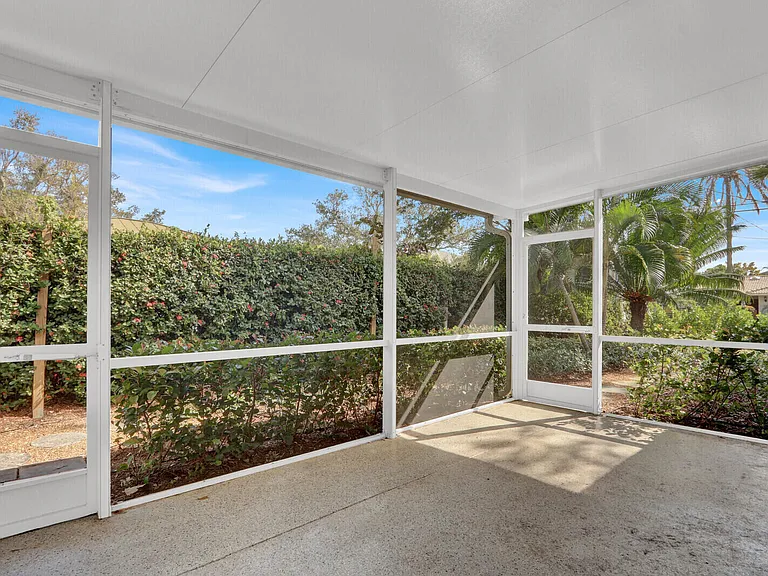 601 Paulina Rd — Photo 25