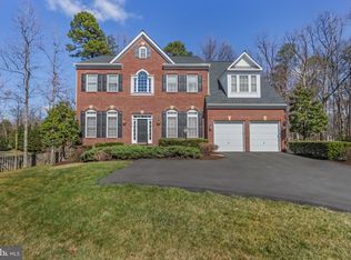 7215 White House Dr, Springfield, VA 22153