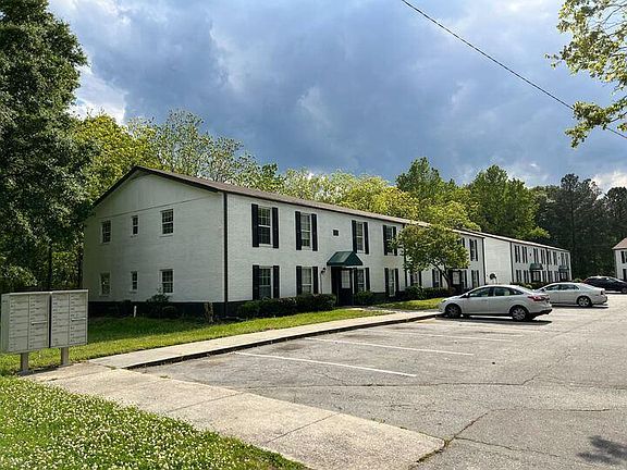 2nd image of 1206 Lakeview Dr #A
