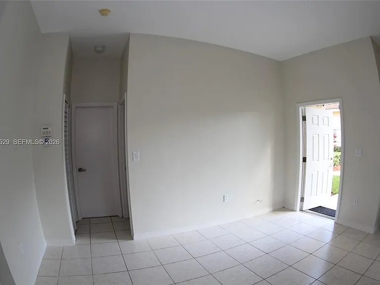 21511 SW 87th Ct #21511 — Photo 6