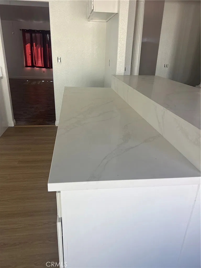 4 bed, 1817 sqft, $2,850 — Photo 4