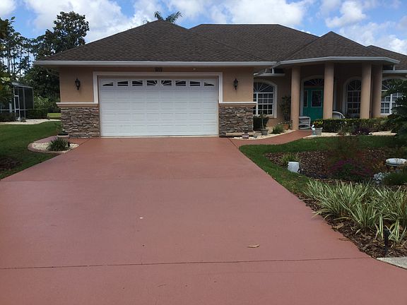 2nd image of 718 Aldenwood Trl