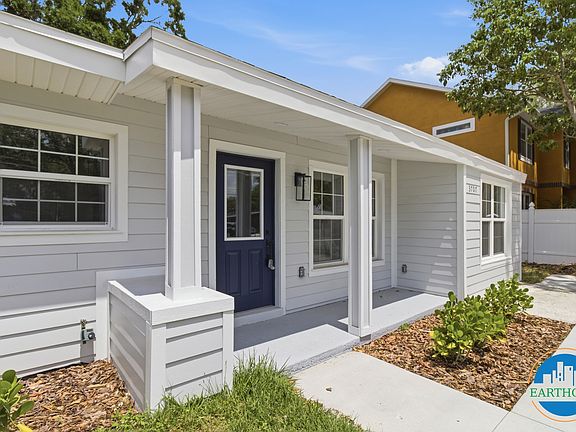 4th image of 3707 W Leila Ave #1