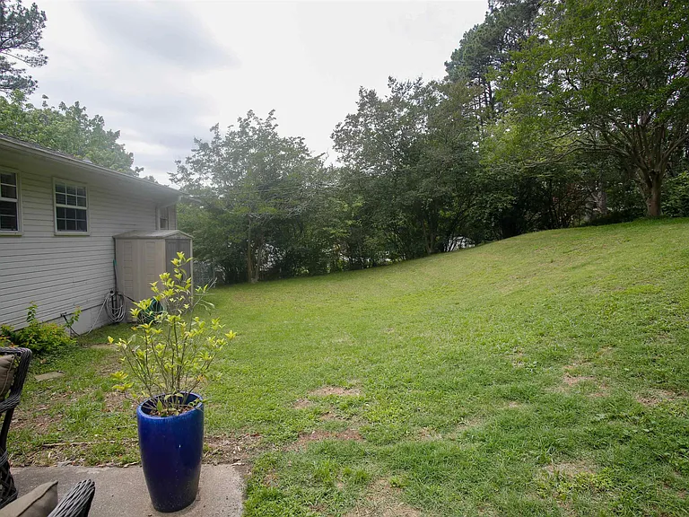 7220 Amherst Dr — Photo 22
