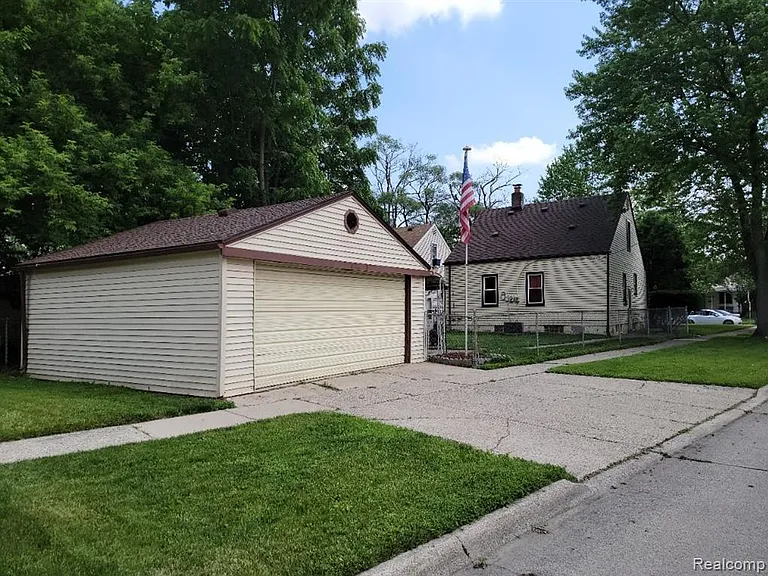15801 Centralia — Photo 28