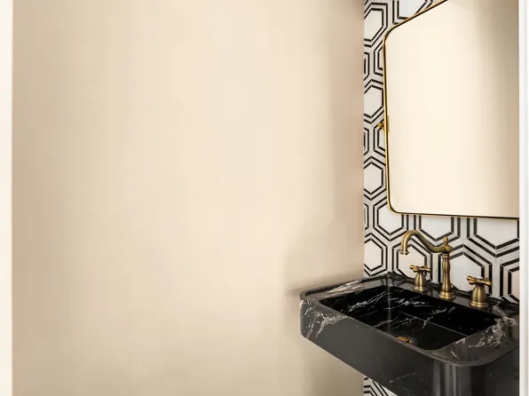 94 Douglass Street image 8 of 43