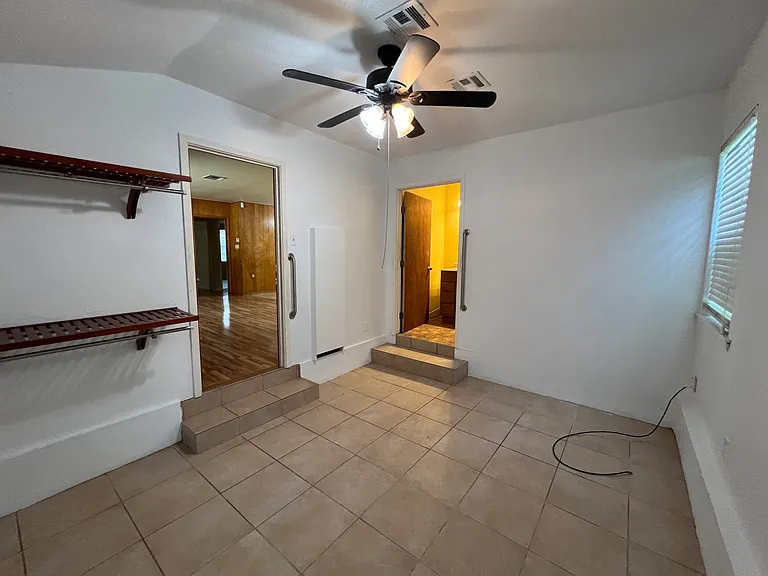 712 N Penelope St — Photo 4