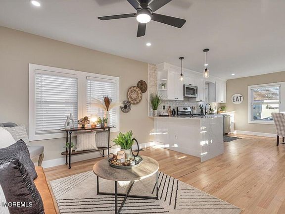 4th image of 58 Locust Grove