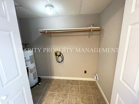 5th image of 1299 Robin Hood Dr NW