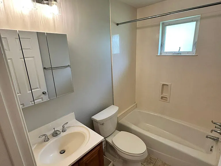 6219 W End Blvd — Photo 11