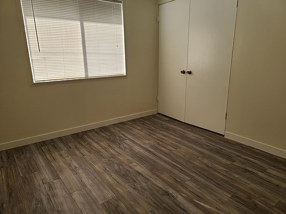 5th image of 307 S Akeley Dr