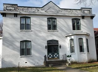 617 Sycamore St APT 3, Belleville, IL 62220