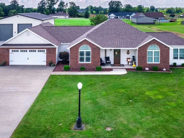 6209 Arbuckle Ln, Marion, IL 62959