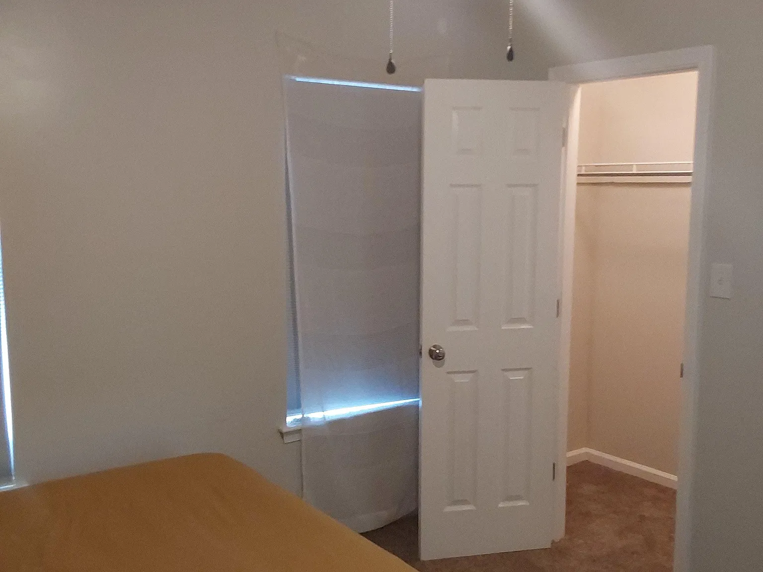 4 bed, 2.5 bath, 2038 sqft, $949 — Photo 4