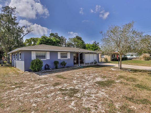 5th image of 1300 Cedar Cir