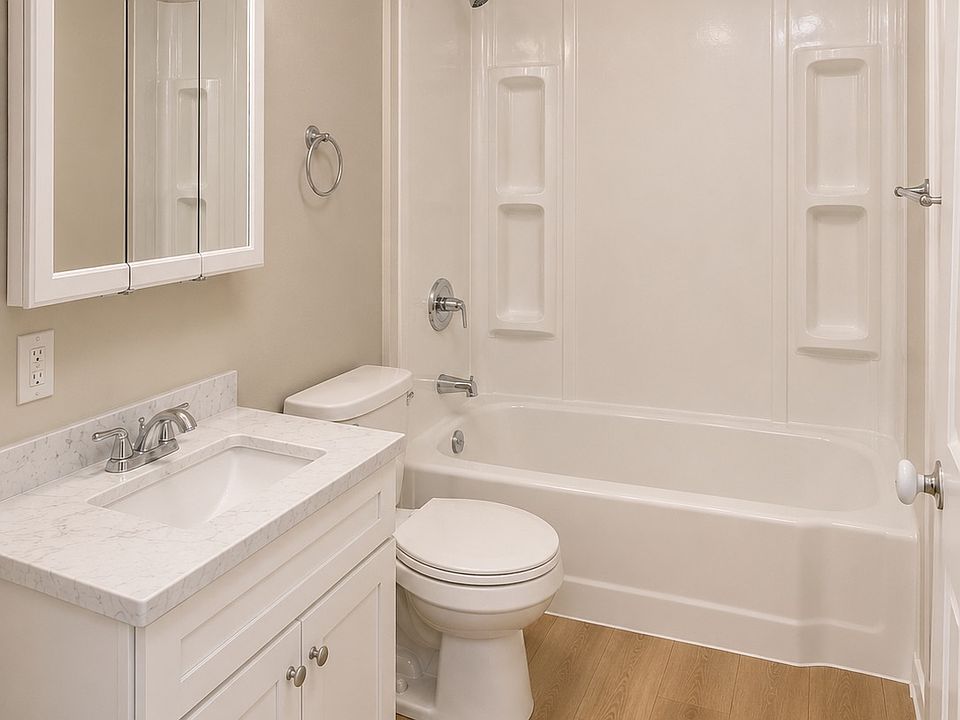 2nd image of 405 Anna St #404