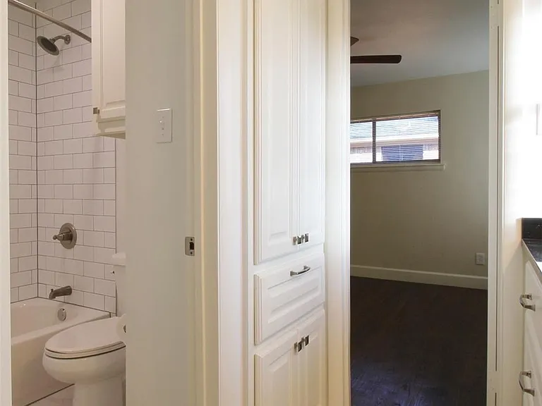 717 Greenleaf Dr — Photo 18