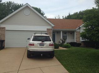 809 Winter Top Ct, Fenton, MO 63026