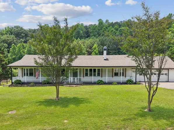 233 Village Springs Rd, Springville, AL 35146