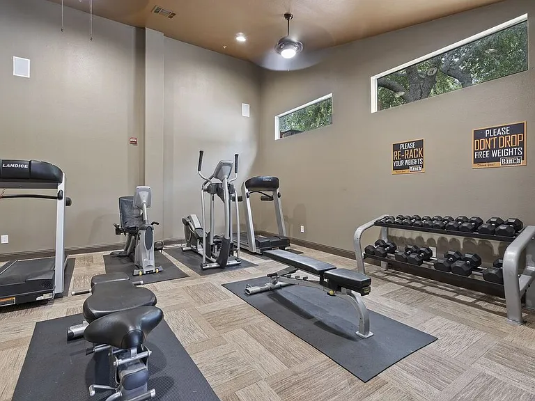 Larkin Apartment Homes — Photo 60