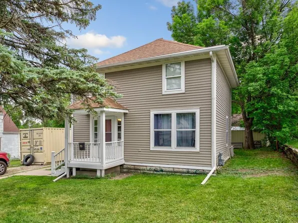 1219 White St, Jackson, MN 56143