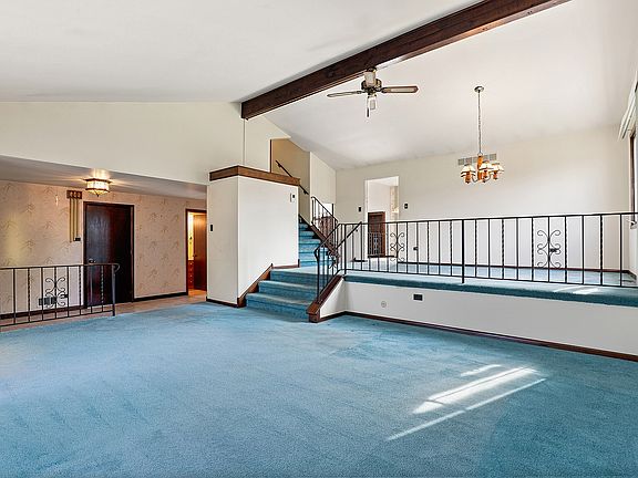 5th image of 10917 Circle Ct